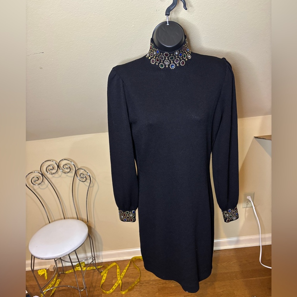 Vintage St.John Santana Knit Black Embellished Dress Jeweled Collar Size 4